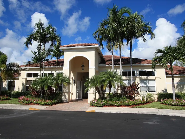 1130 Buttonwood Ln #- — Photo 30