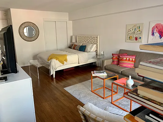 Rented by Compass | media 13