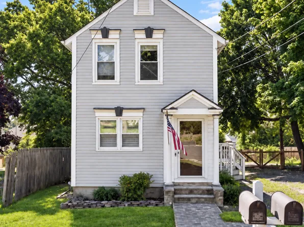 406 Glenmary Ave #2, Leonardo, NJ 07737