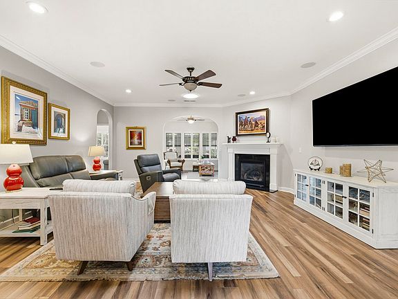 5th image of 1601 Belle Ridge Ct.