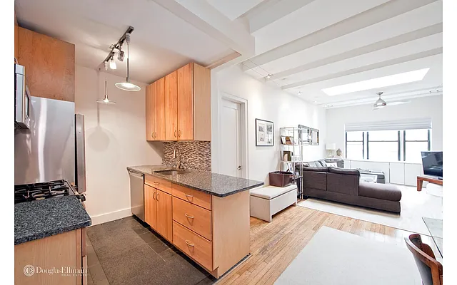 Sold by Douglas Elliman | media 22