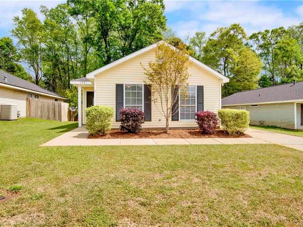 1021 Hamilton Bridges Dr E, Mobile, AL 36695