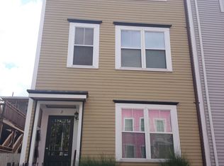 3 Leeds St #1, South Boston, MA 02127