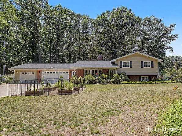 16680 Quincy St, Holland, MI 49424