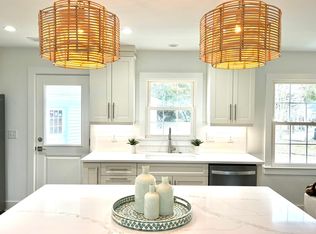 20 Vincent Dr, Mount Pleasant, SC 29464