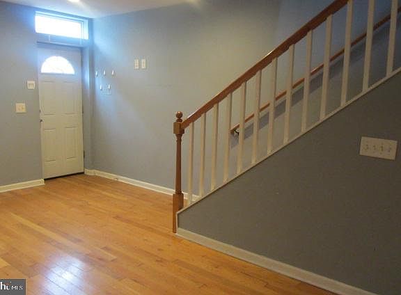 5th image of 2135 Sigel St