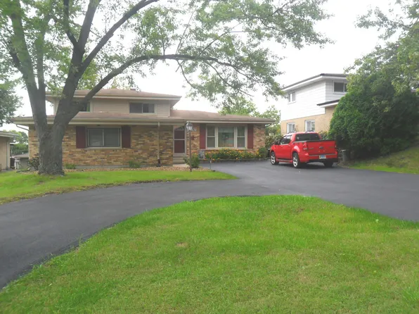 8501 S Kean Ave, Hickory Hills, IL 60457