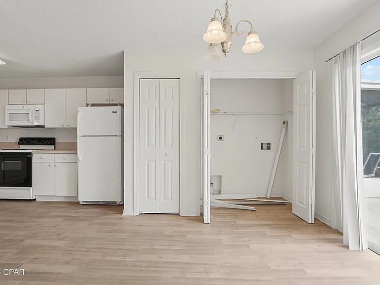 3123 Meadow St — Photo 5