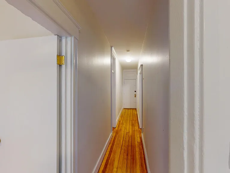 Kelton Street Apartments — Photo 91