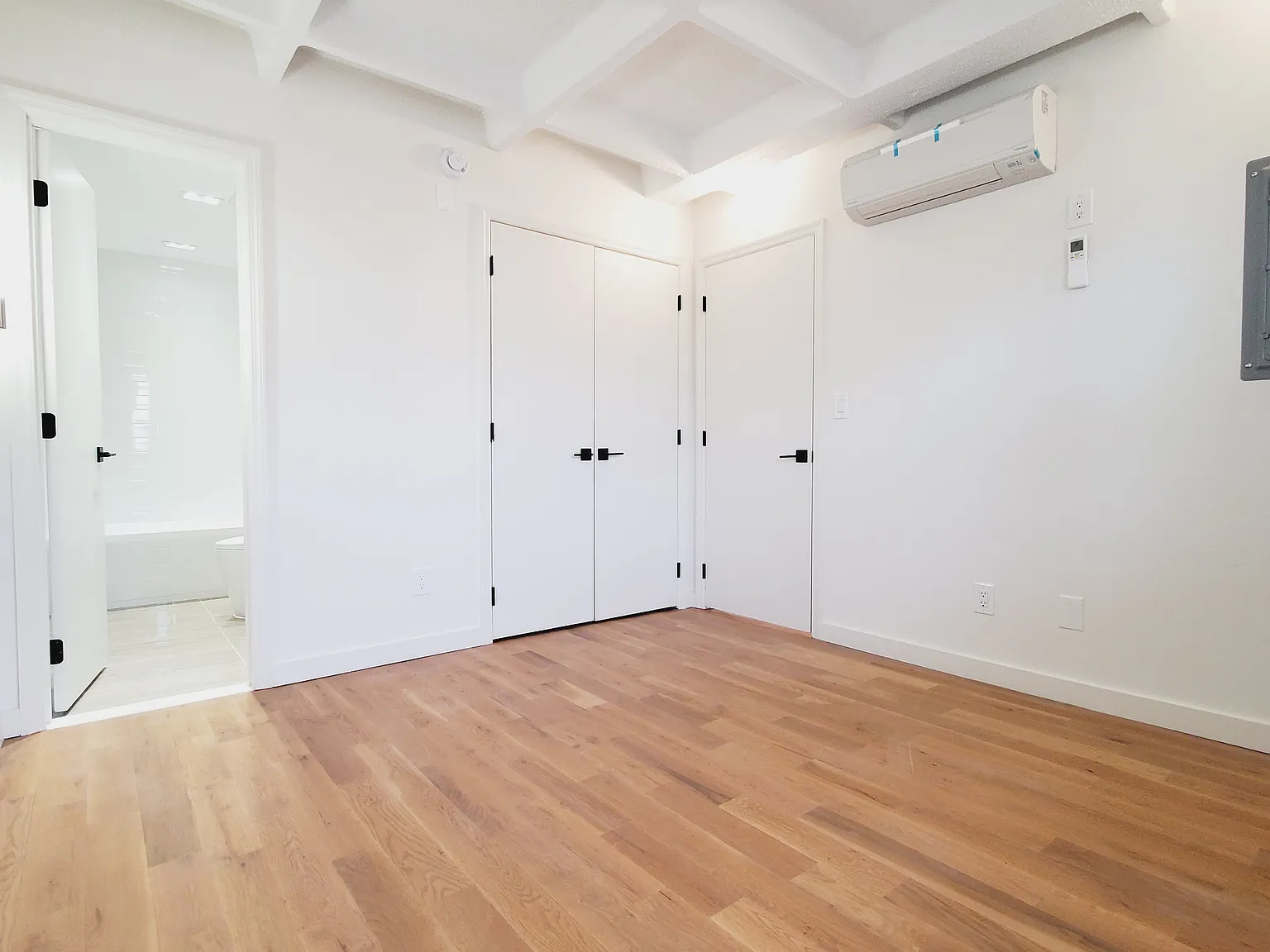 2 bed, 800 sqft, $2,800 — Photo 4