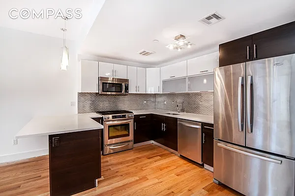 Sold by Compass | media 1