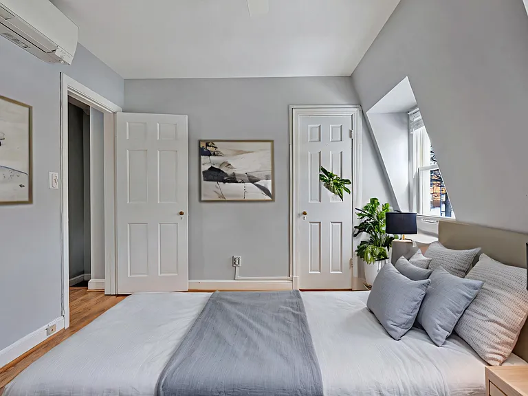 840 21st St NE — Photo 9