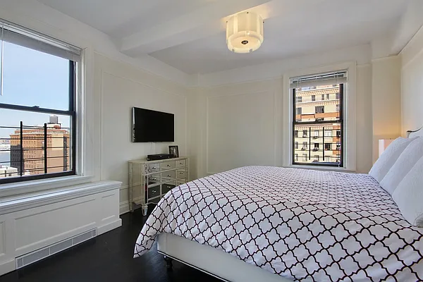 Sold by Corcoran | media 5