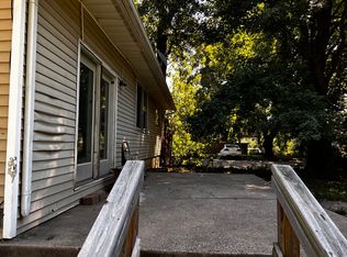 1606 E Stanford Ave #R1, Springfield, IL 62703