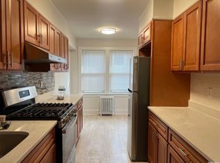 42-05 215th Pl FLOOR 1, Bayside, NY 11361