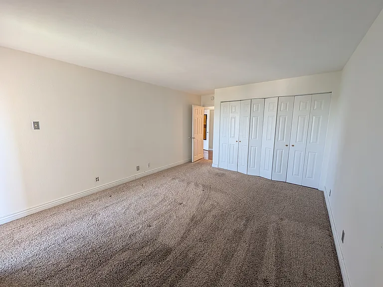 460 S Marion Pkwy #902-C — Photo 12