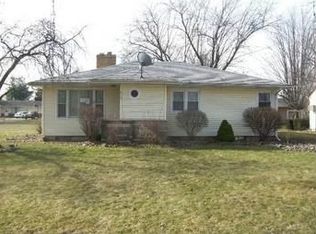 616 Sunnyside St, Chesaning, MI 48616
