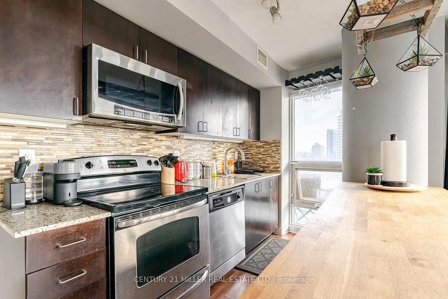 2 bed, $3,200 — Photo 3