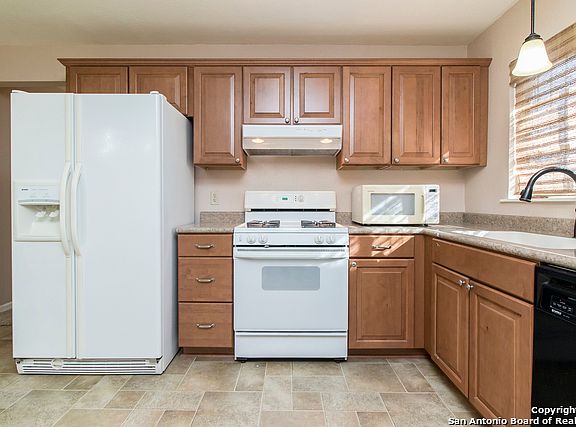 5th image of 314 Tomrob Dr