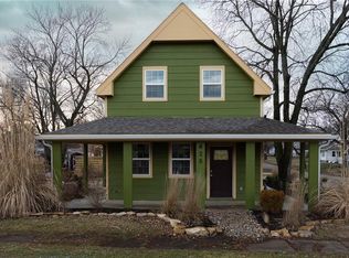 425 N Cherry St, Cameron, MO 64429
