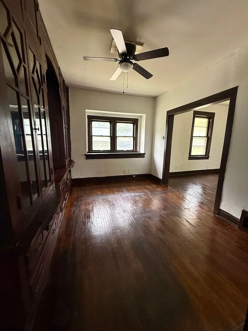 3 bedroom / 2 bath — Photo 4