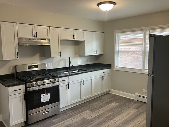 4th image of 7027 Parrish Ave #3S