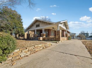 809 N Main St, Sand Springs, OK 74063
