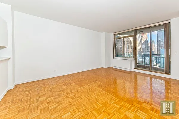 Rented by Halstead Real Estate | media 16