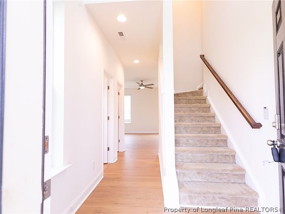 5th image of 10 Bromley St