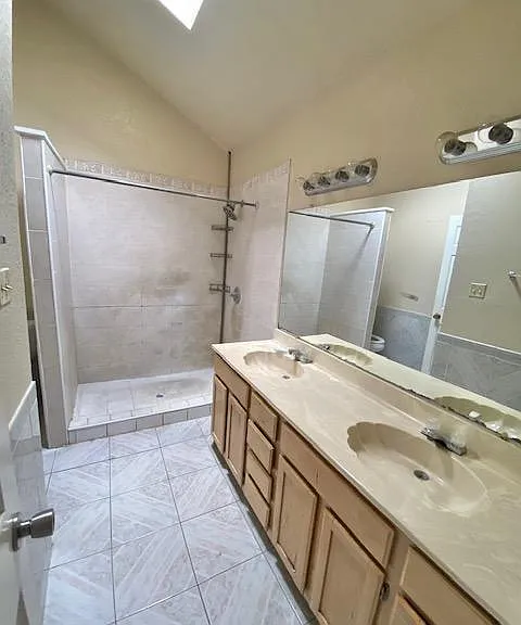 7421 Bishop Flores Dr — Photo 13