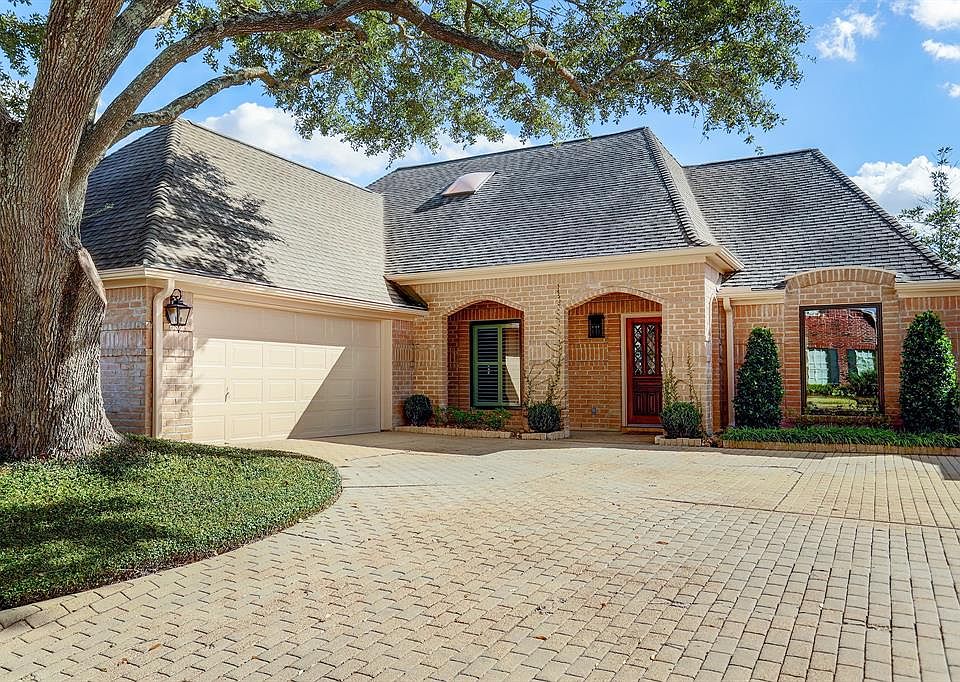 1st image of 5615 Glen Pines Dr