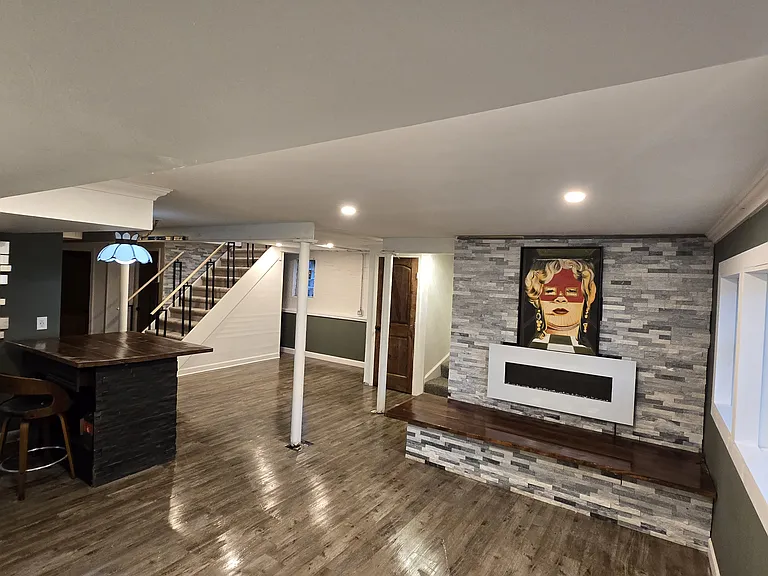 740 N La Grange Rd #1 — Photo 14