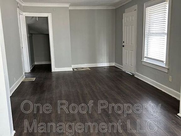 4th image of 2450 Benton Blvd Unit A