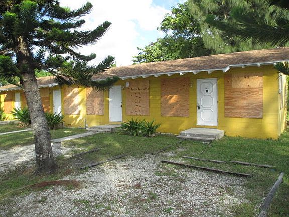 4th image of 2817 Cherokee Ave