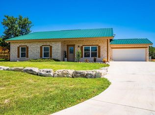 130 Misty Ln, Kerrville, TX 78028