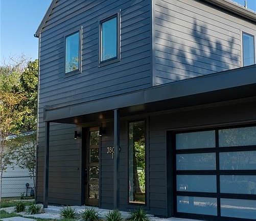 5th image of 1800 Crown Dr #1