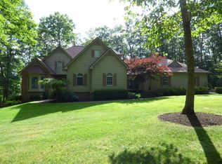 632 Club Cir, Daniels, WV 25832