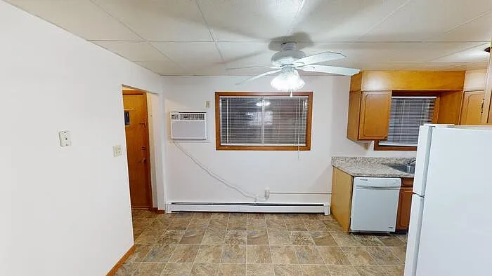 1906 N Washington St #2 — Photo 5