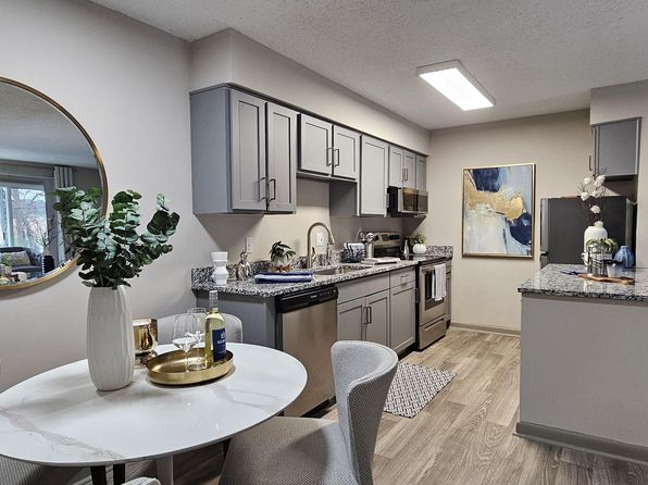 1216 Hampshire Pike APT B17