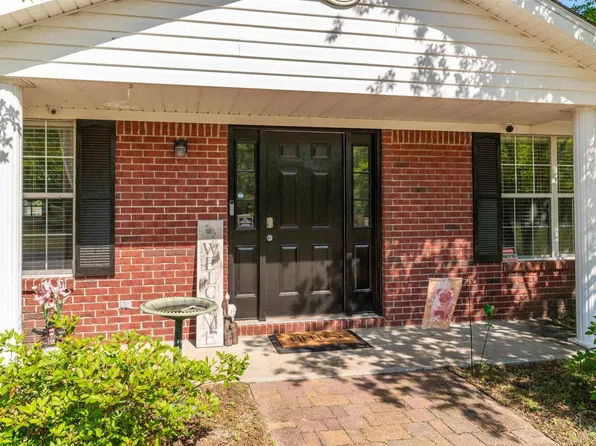 4624 Farm Life Rd, Milton, FL 32583