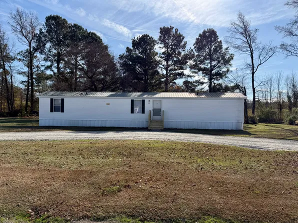 110 Eagle Rd, Benson, NC 27504