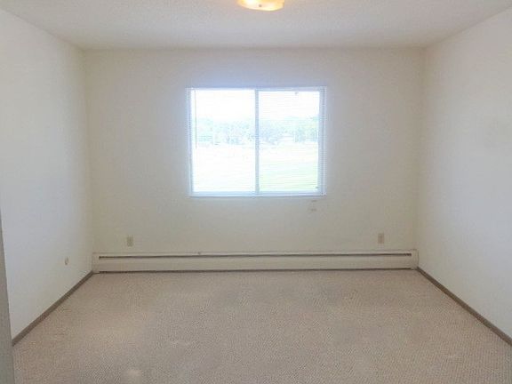 4th image of 41 Arlington Ave W APT 105