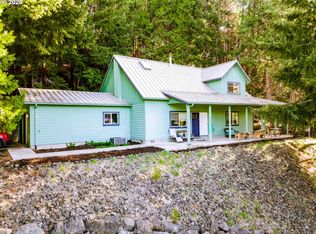 17435 Tyee Rd, Umpqua, OR 97486