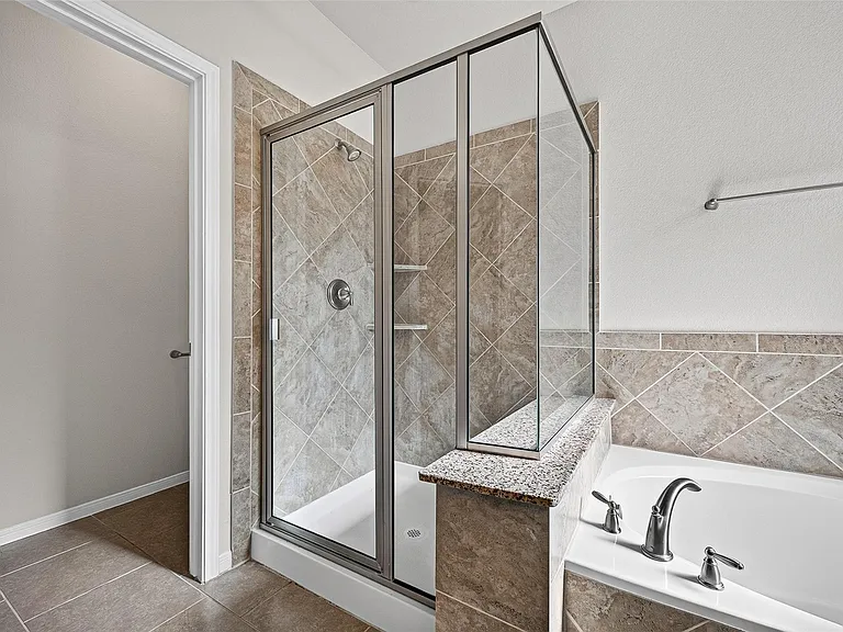 24603 Royal Pike Dr — Photo 36