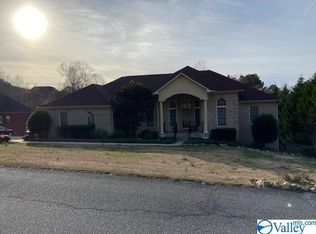 121 Southgate Rd, Rainbow City, AL 35906