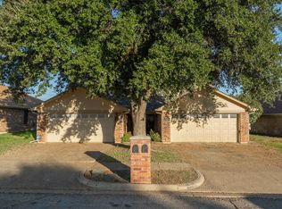4020 Chapel Park Dr, North Richland Hills, TX 76180