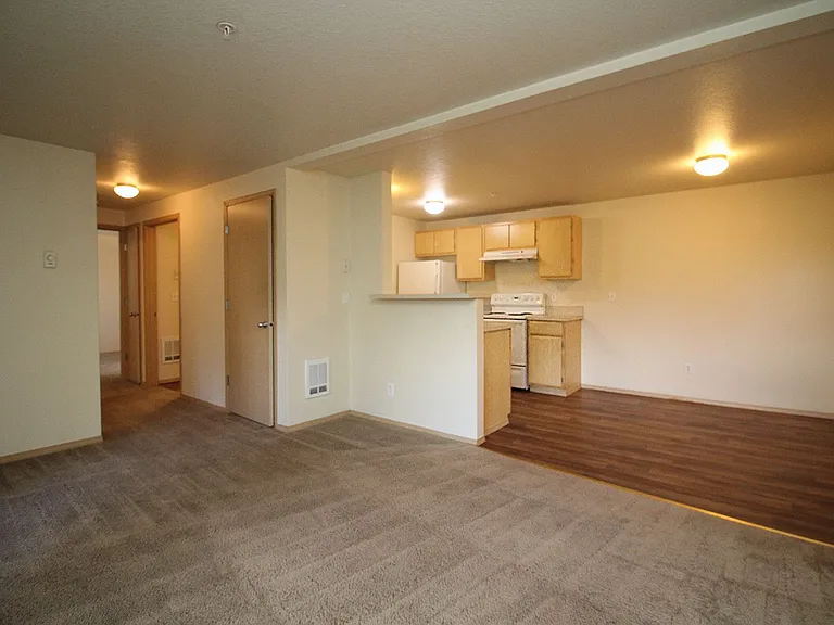 11710 - 11712 SE Powell — Photo 26