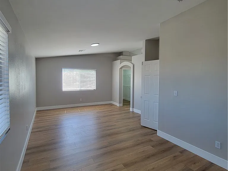 1476 Morning Crescent St — Photo 18