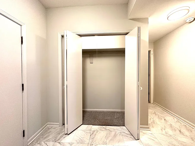 617 W Drummond Pl #GBE — Photo 11