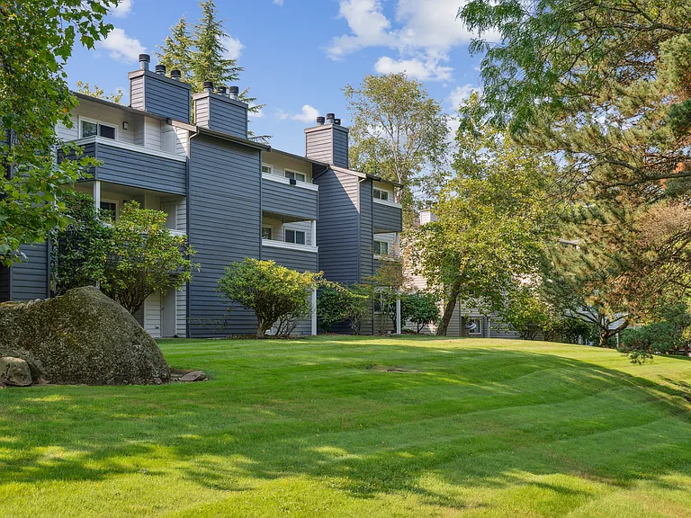 Skyline Redmond — Photo 26